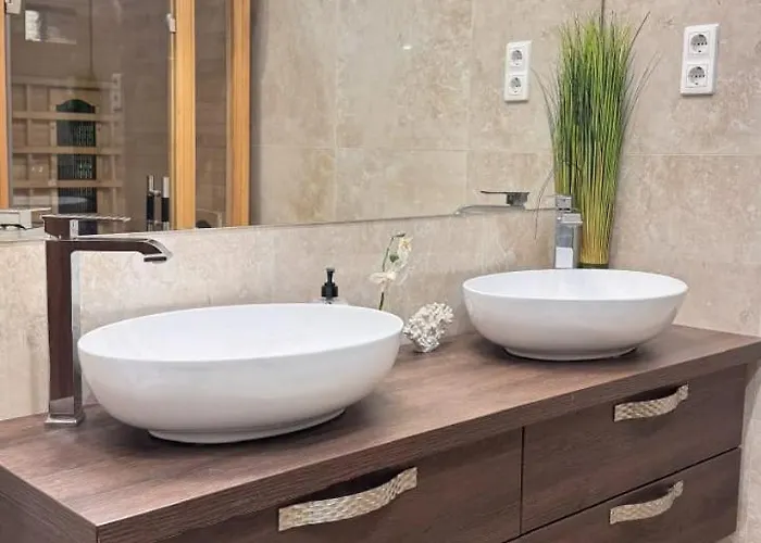 Dohany Dreamy Delight Next To Synagogue דירה